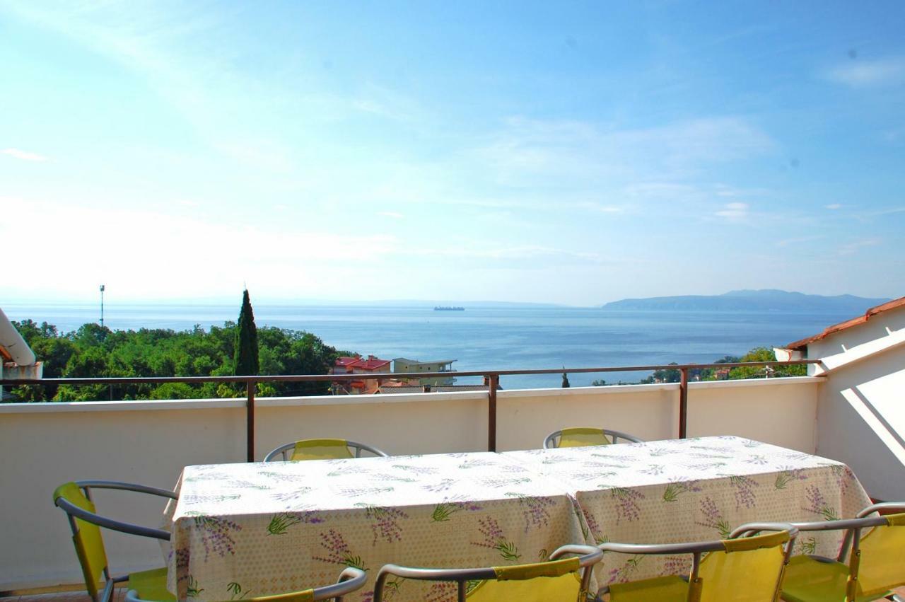 Apartments Miro Ičići Екстериор снимка